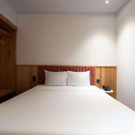 Haven Hut Riverside Hotel 호치민 외부 사진